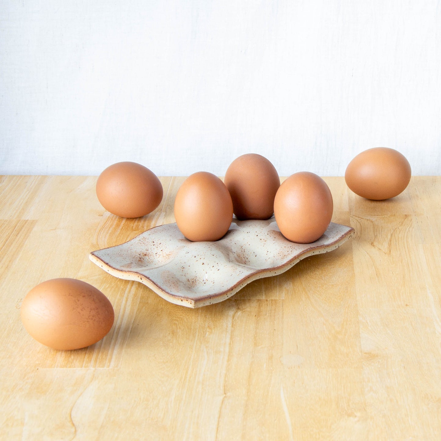 Egg Tray Half Dozen Light Tussock