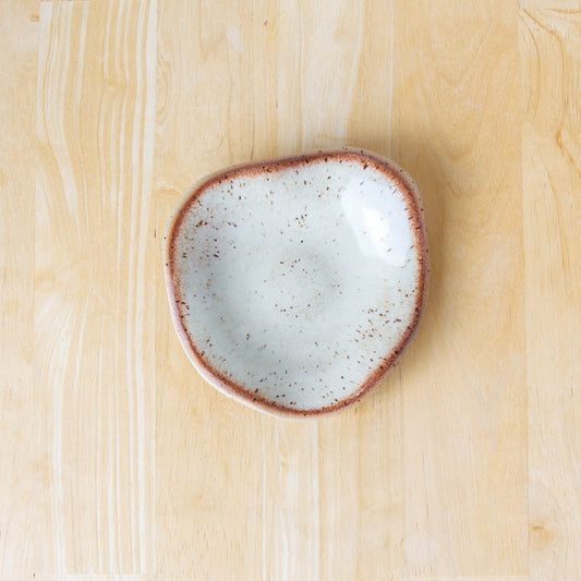 Wavy Dish Light Tussock
