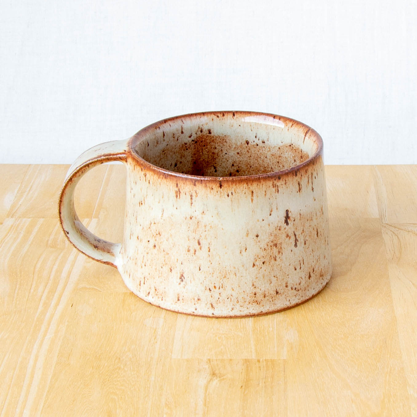 Tapered Mug Light Tussock