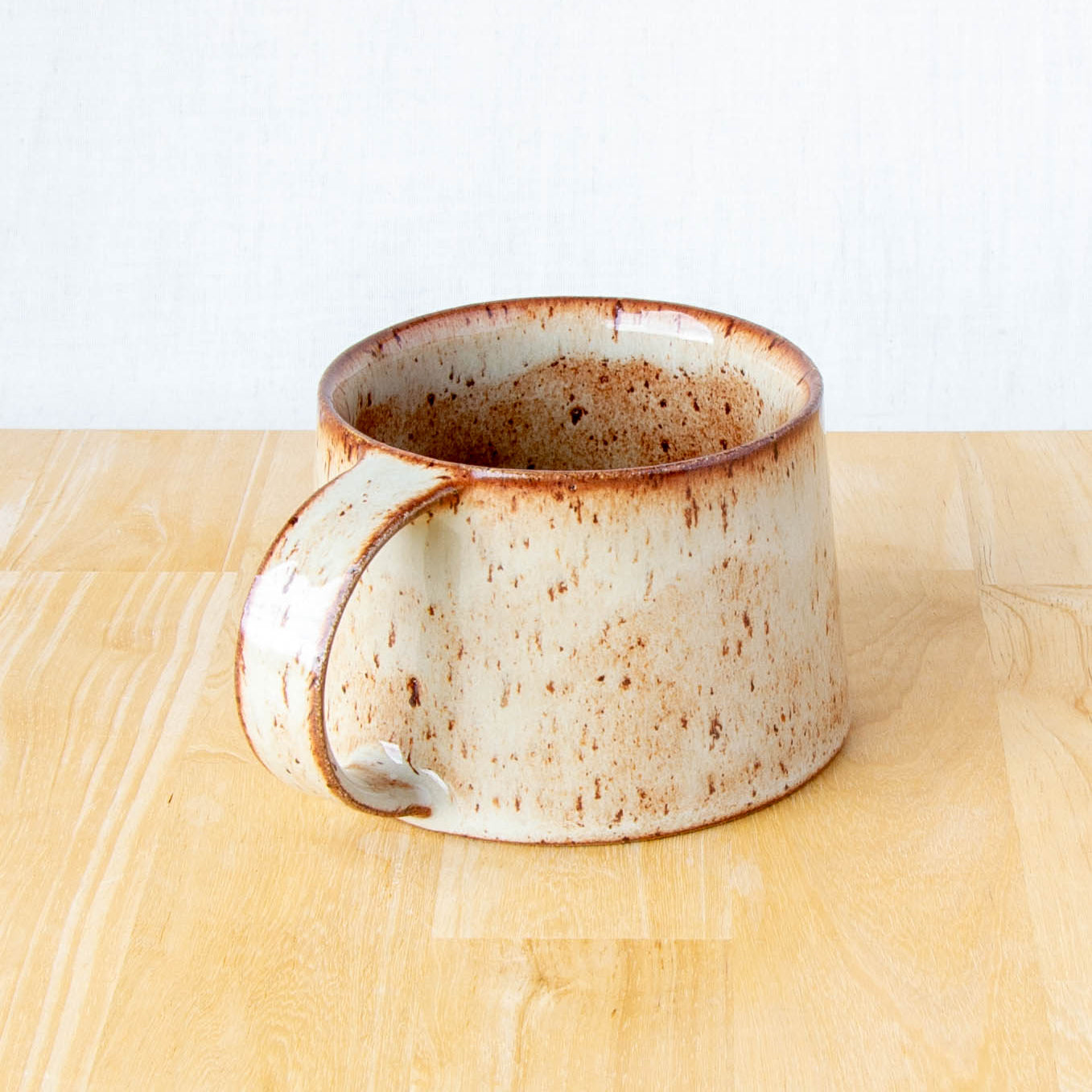 Tapered Mug Light Tussock